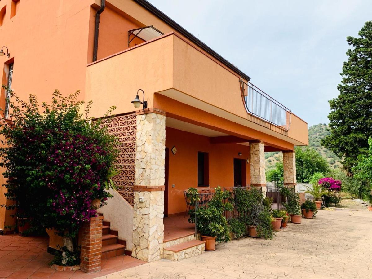 Il Giardino Delle Zagare Villa Calatabiano Exterior photo